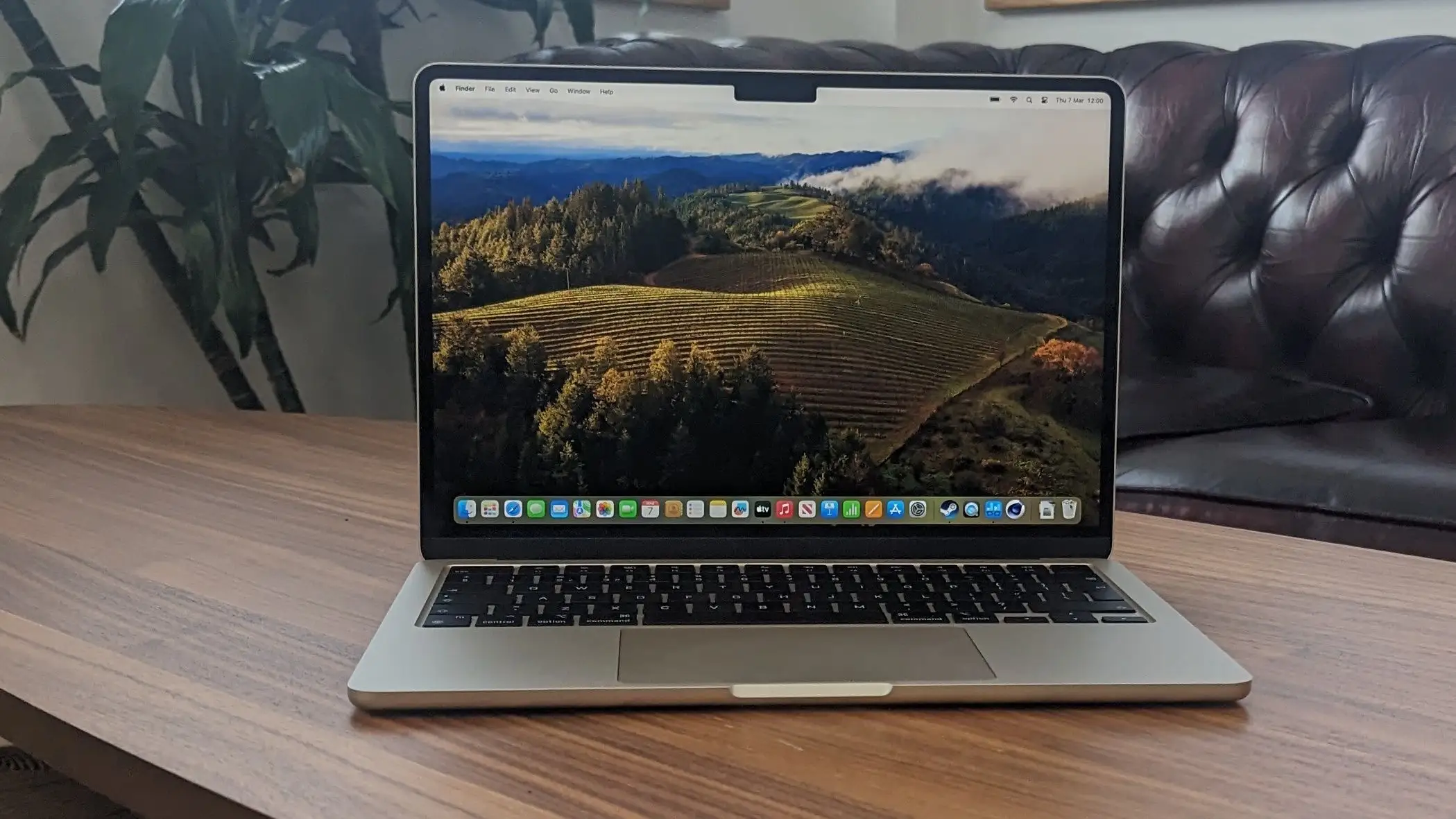 Apple MacBook Air 13 Intel Review: Portable but Flawed