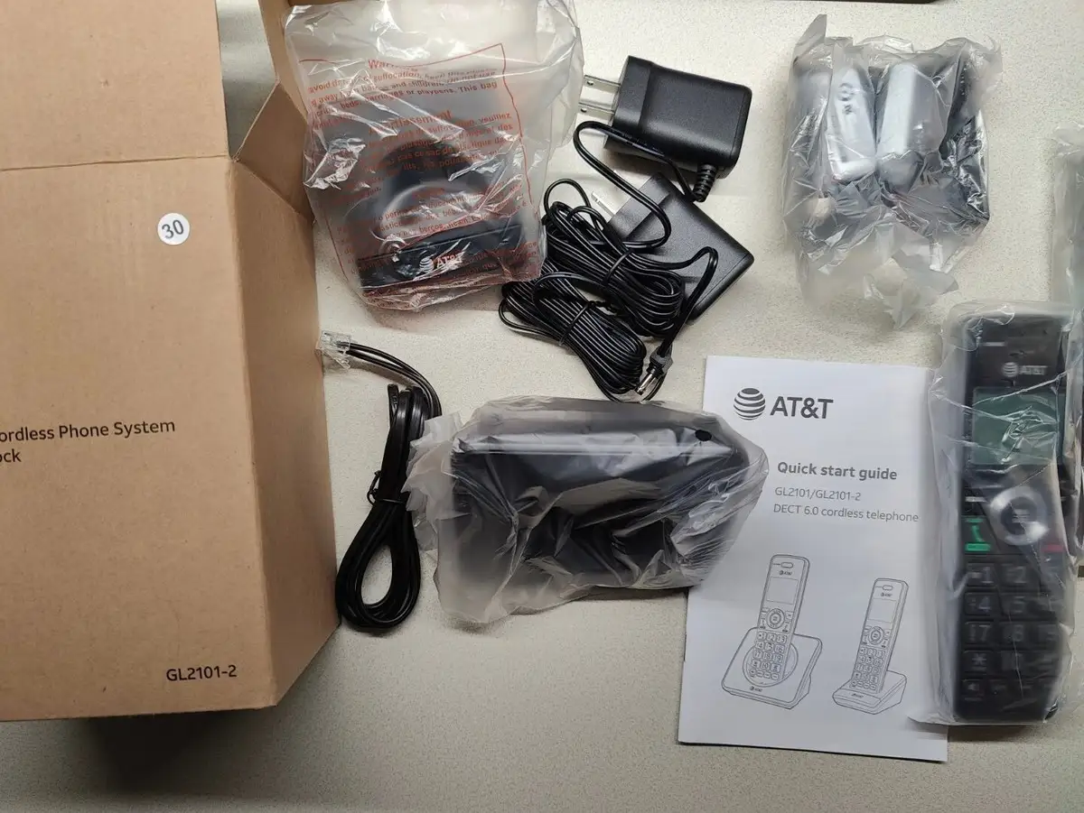 AT&T GL2101-2 Cordless Phone Review: Clear Sound, Limited Blocking