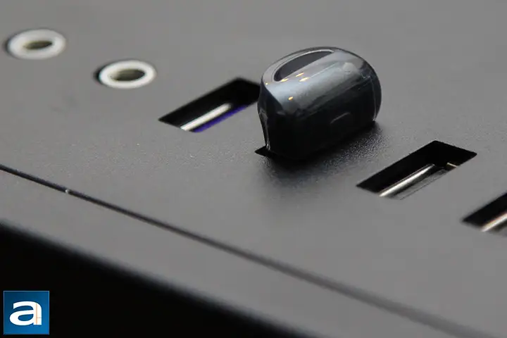 SanDisk Ultra Fit 512GB Review: Compact but Slow Writes