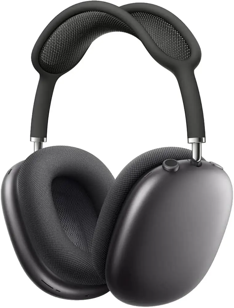 Apple AirPods Max case and accessories overview