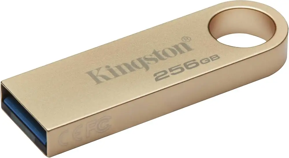 Kingston DataTraveler SE9 showing capless USB connector