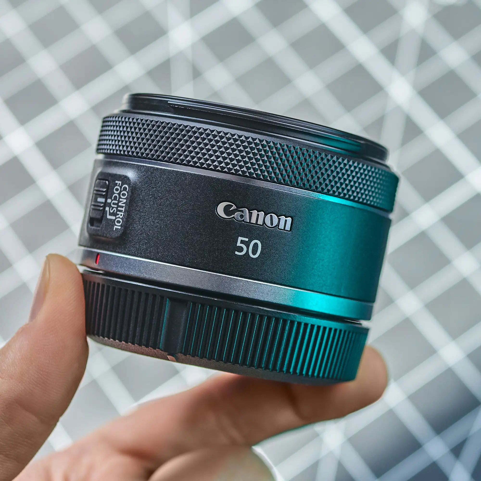 Canon RF 50mm F1.8 STM retail packaging