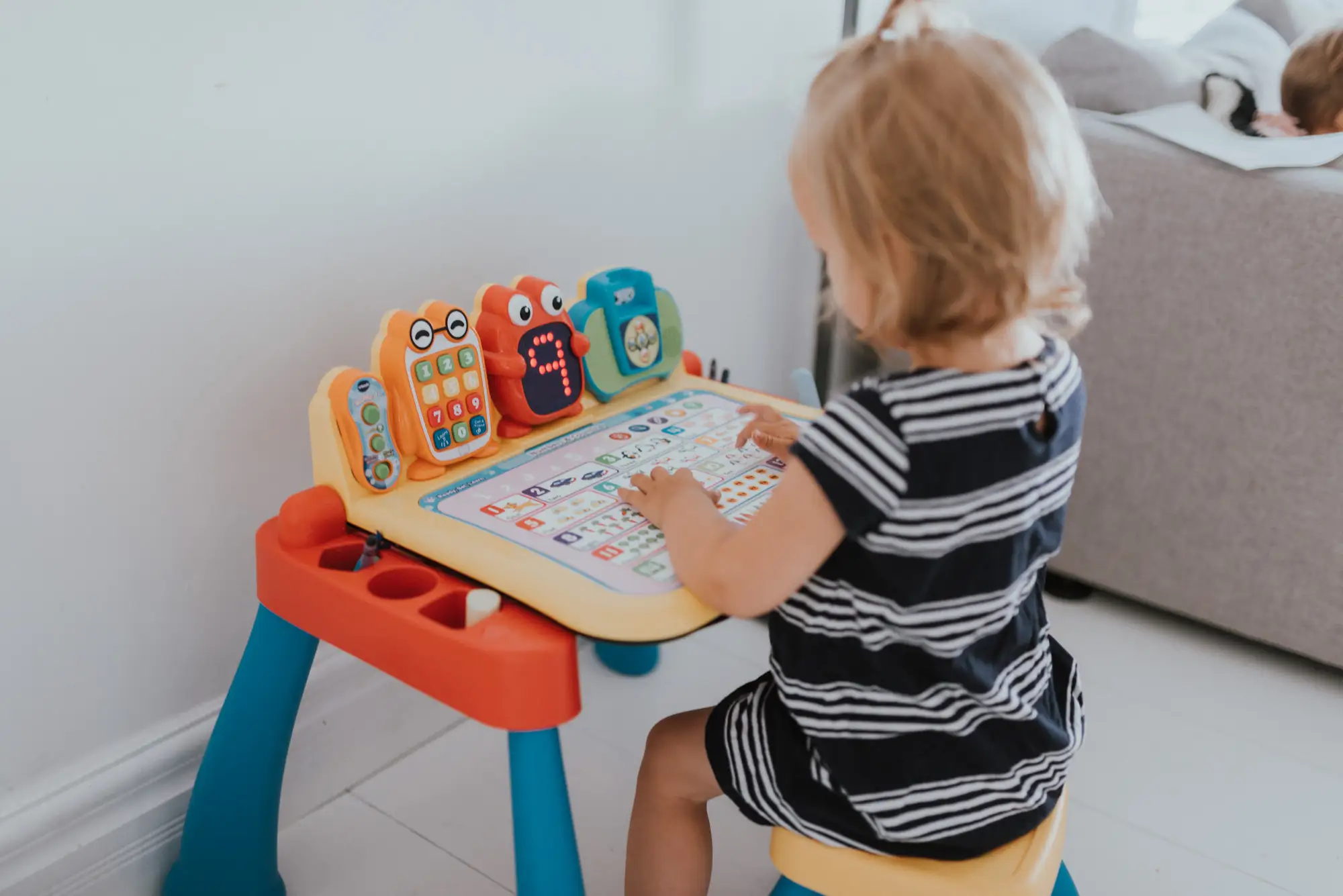 VTech Touch and Learn Activity Desk Deluxe Review: 8.6/10