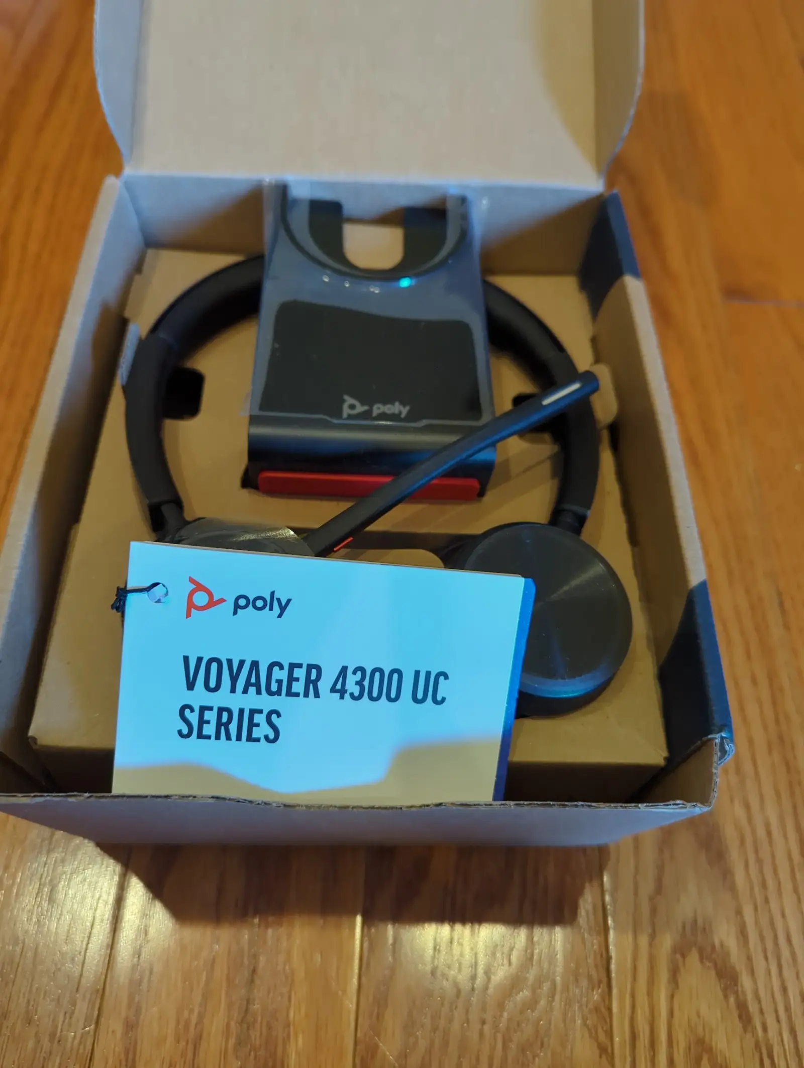 Poly Voyager 4320 UC headset side view