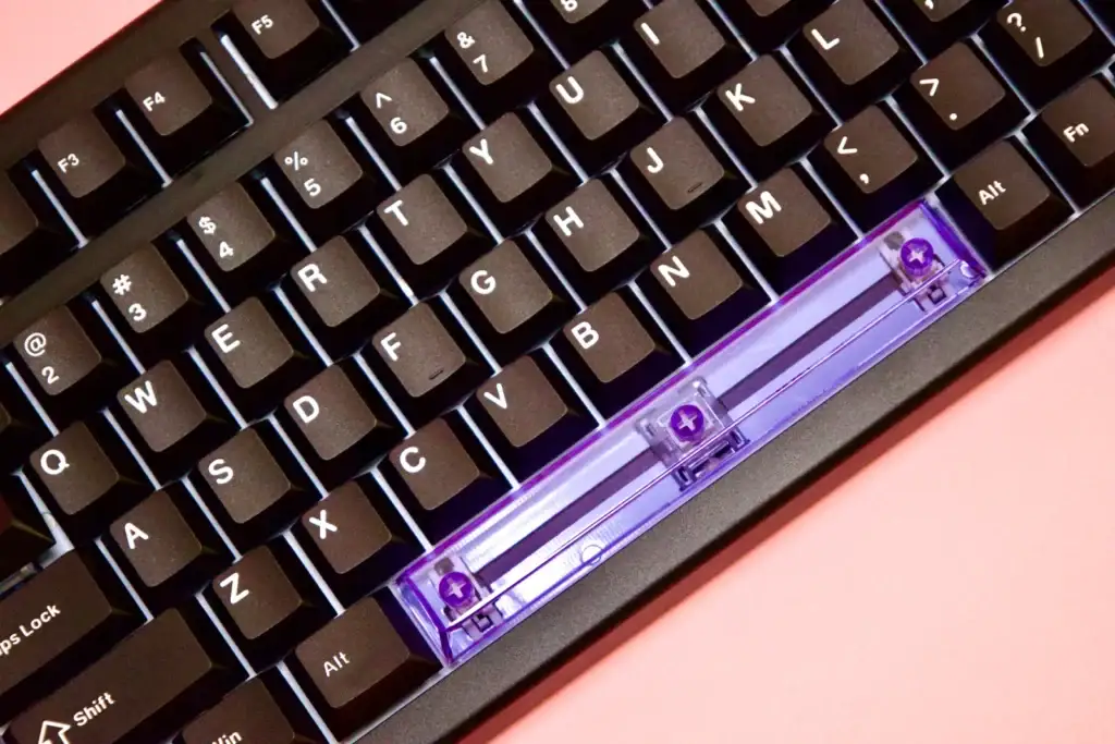 EPOMAKER HE80 product shot with packaging