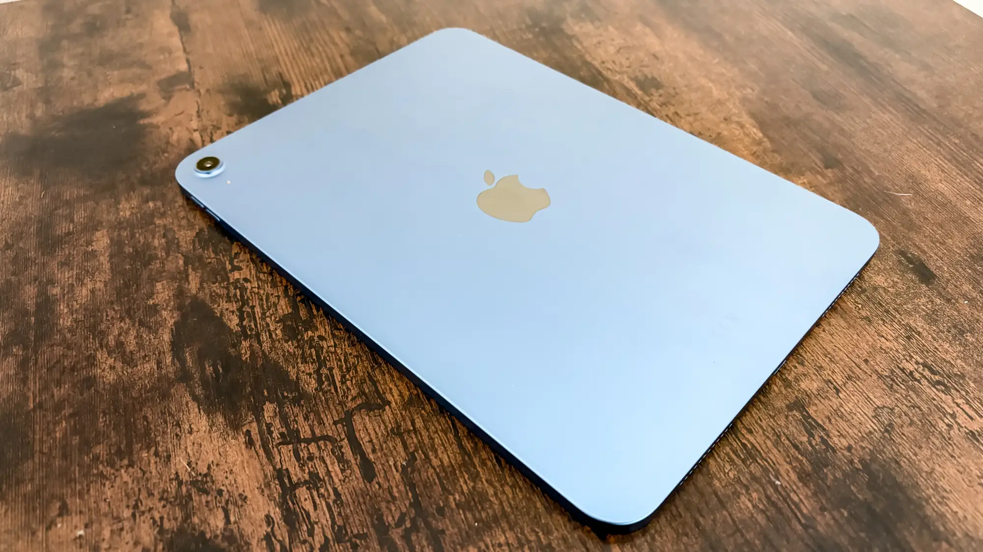 Apple iPad 11-inch A16 display close-up