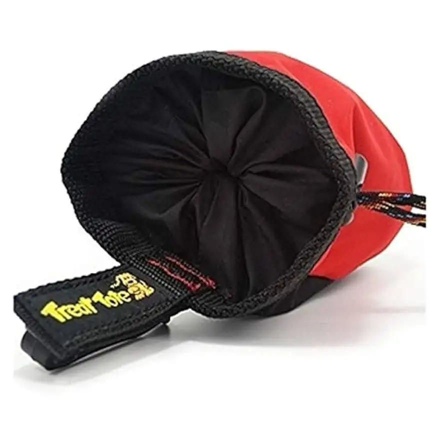 Chuckit! Treat Tote Review: Minimalist Pick, Mixed