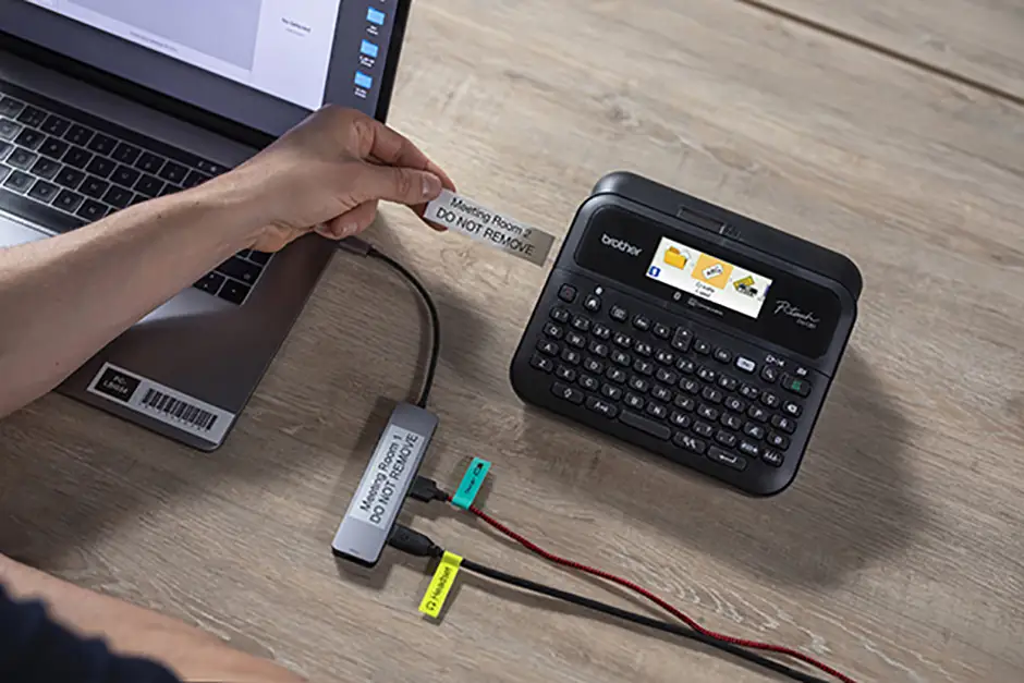 Brother PT-D610BT label maker with LCD screen