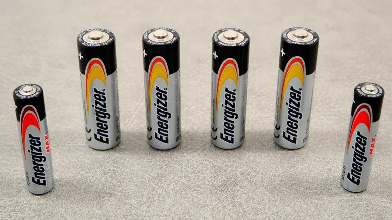 Amazon Basics AA Batteries Review: Value vs Performance