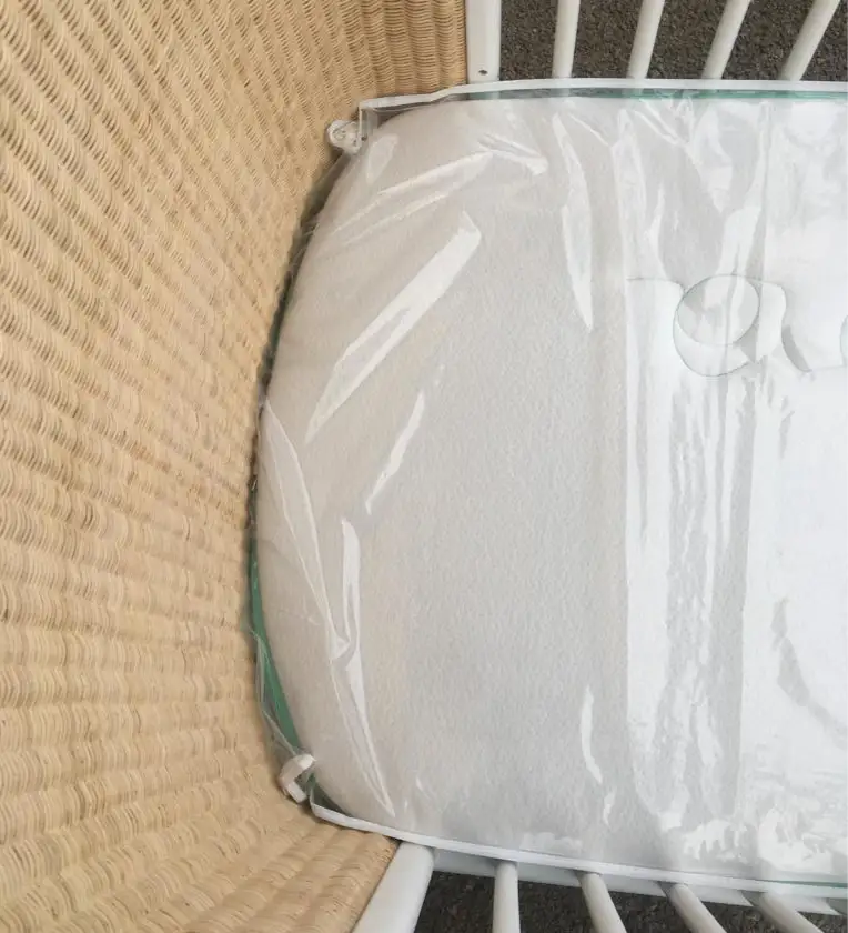 Motorola Multi Unit Charger retail box and accessories