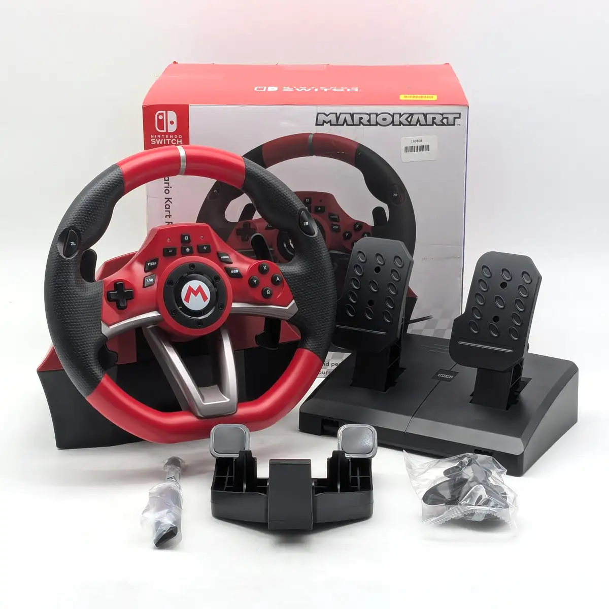HORI Mario Kart Racing Wheel Pro Deluxe Review: 8/10