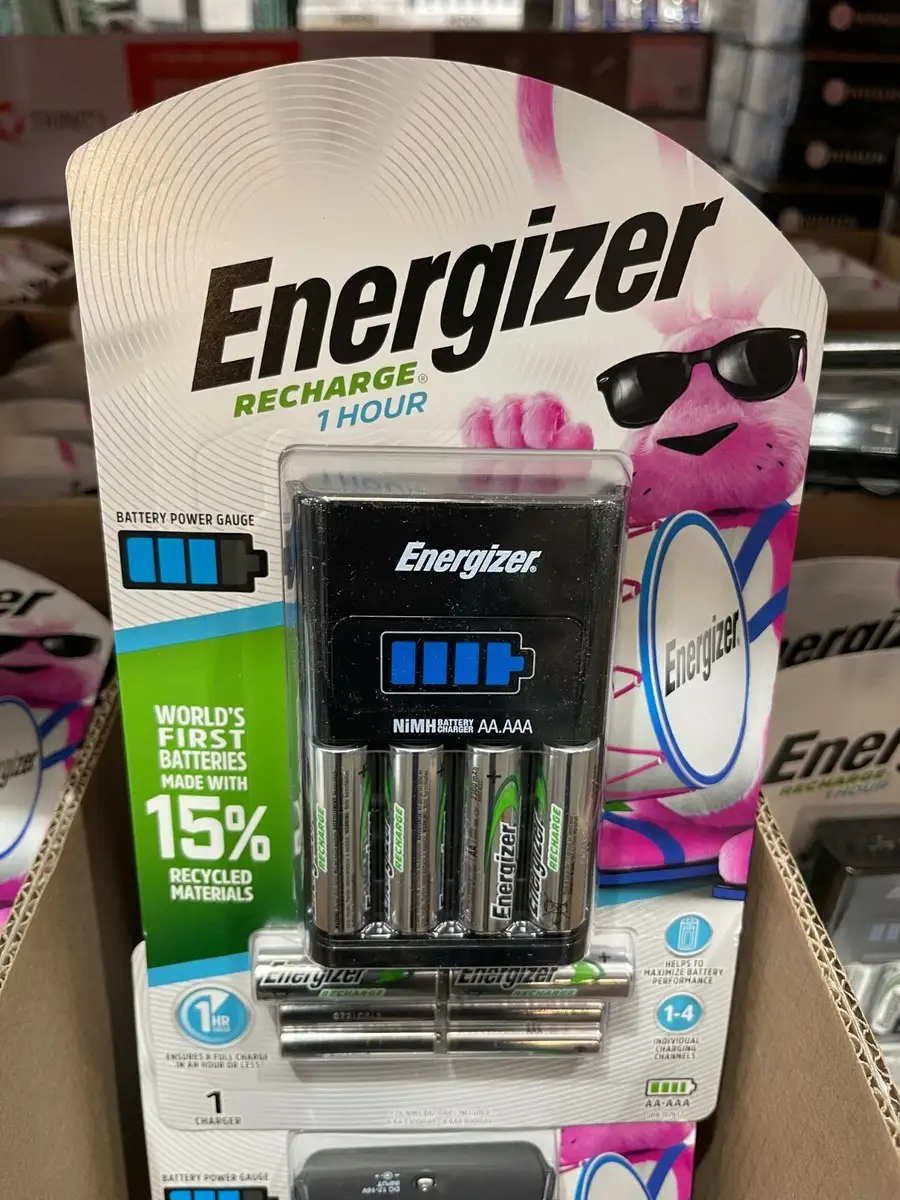 Energizer Recharge 1-Hour Charger with batteries