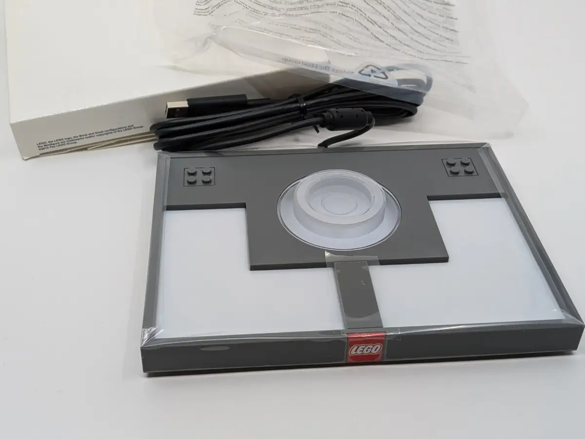 8BitDo Ultimate 2 Wireless controller retail packaging