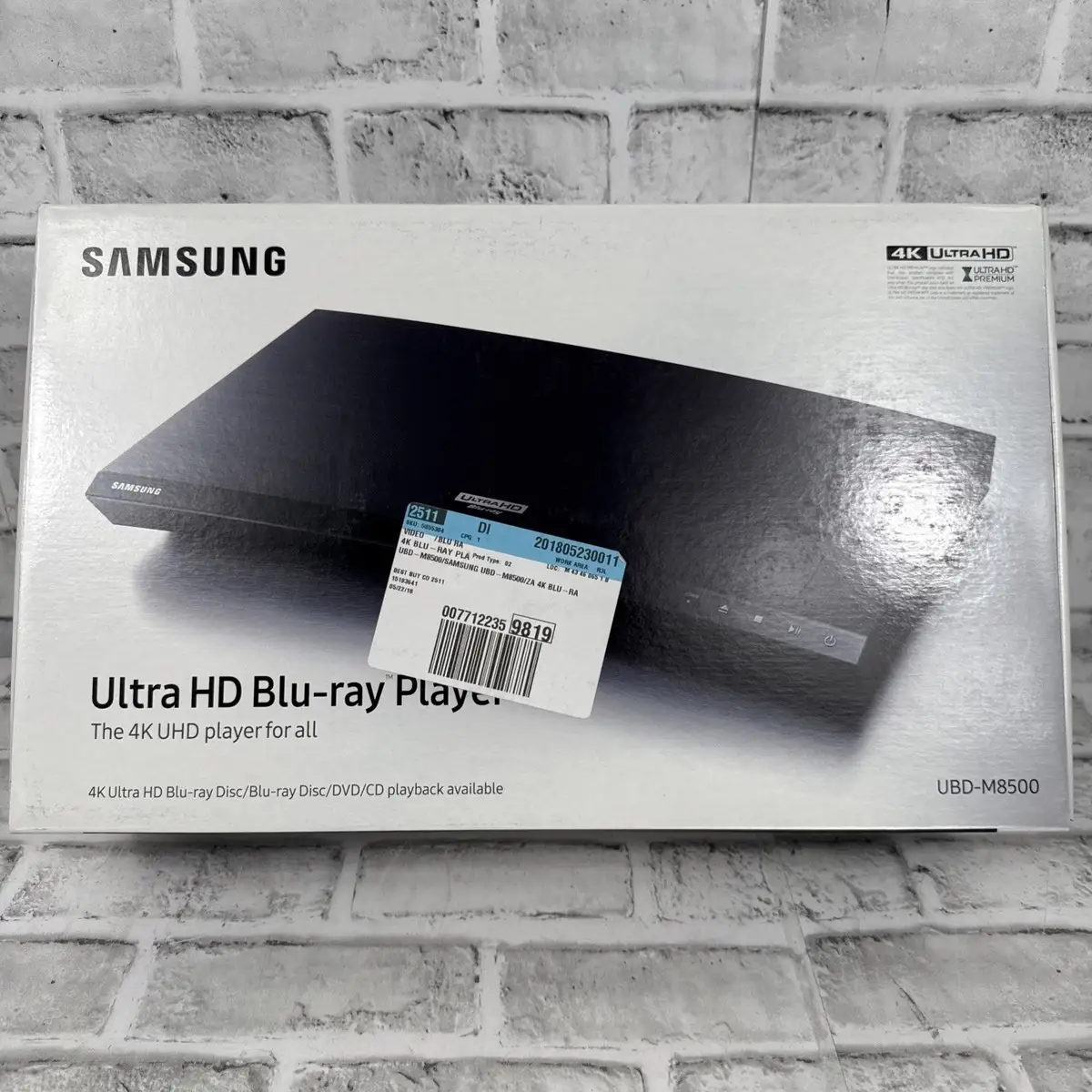Samsung Blu-ray DVD Disc Player with Wi-Fi remote and cables
