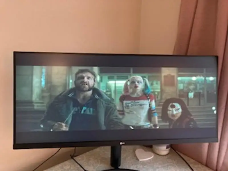 LG UltraWide 34WQ73A-B Review: Strong Colors, Caveats