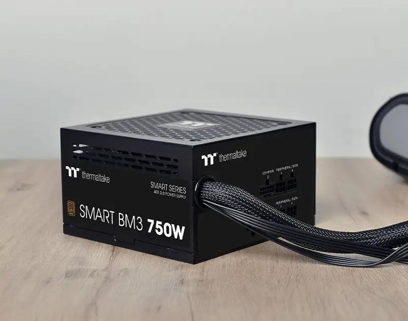 Thermaltake Smart BM3 750W PCIe Gen 5 12VHPWR cable