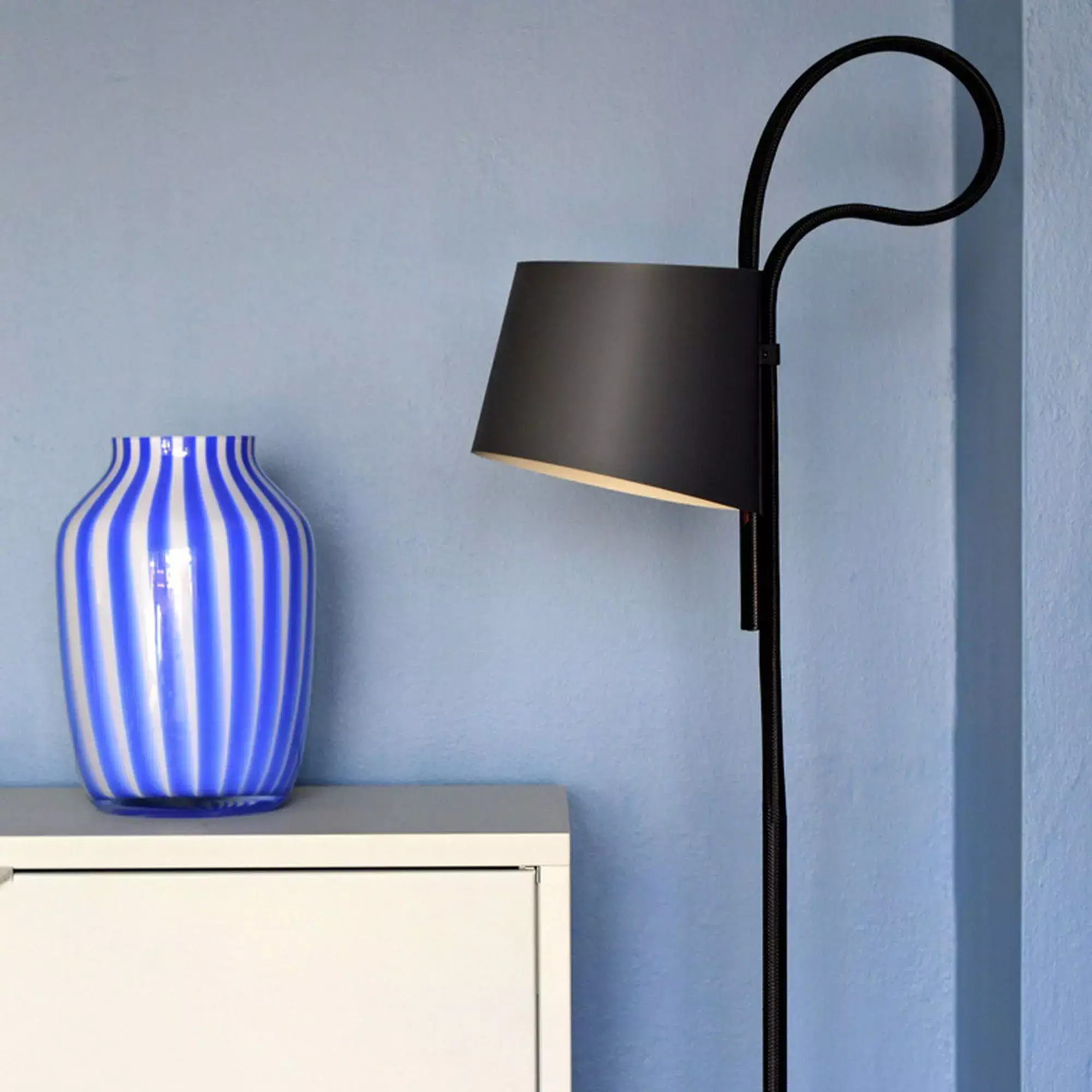 Acer 7‑in‑1 charging station durability features