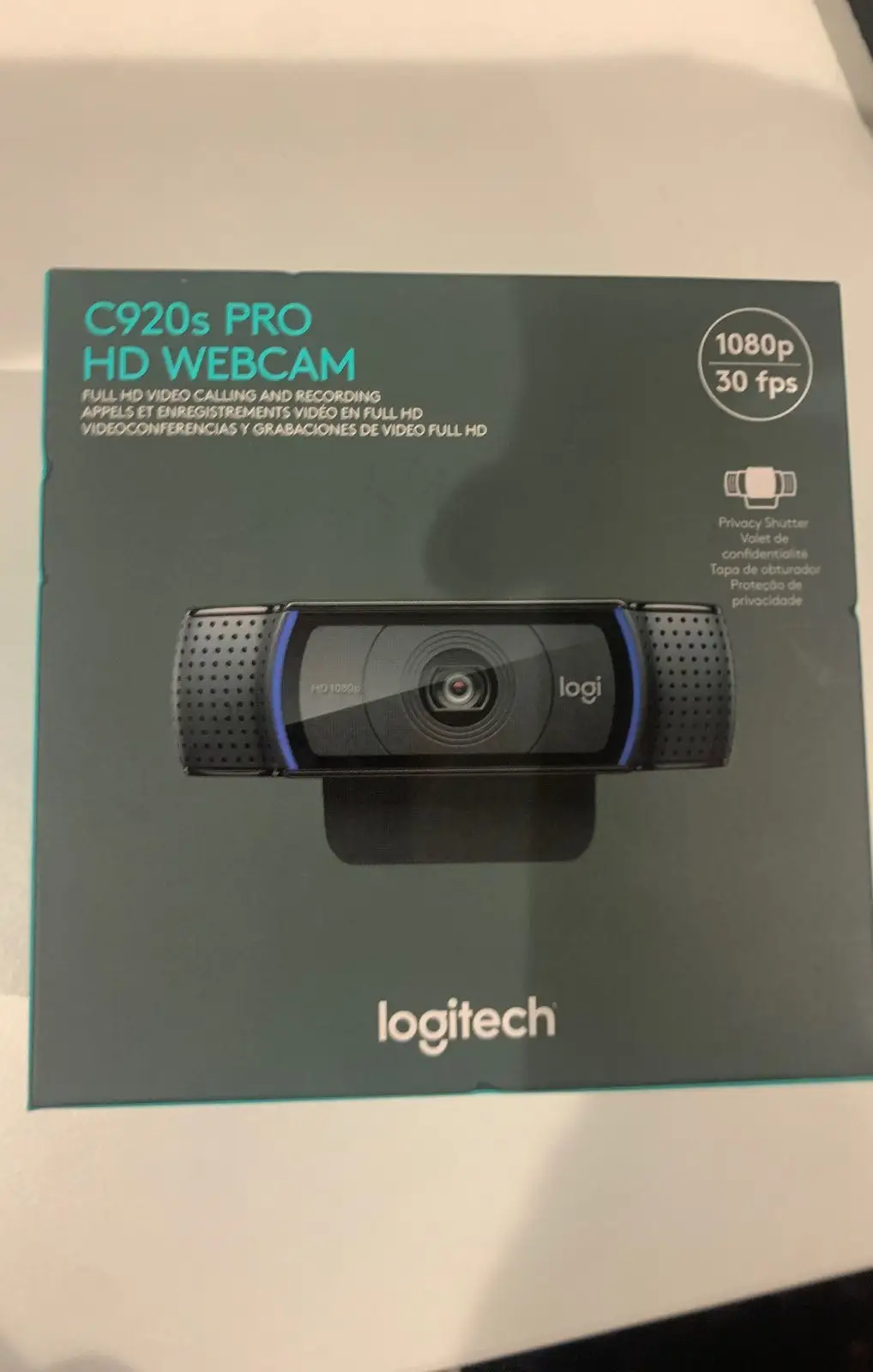 Logitech C920S HD Pro Webcam privacy shutter close-up