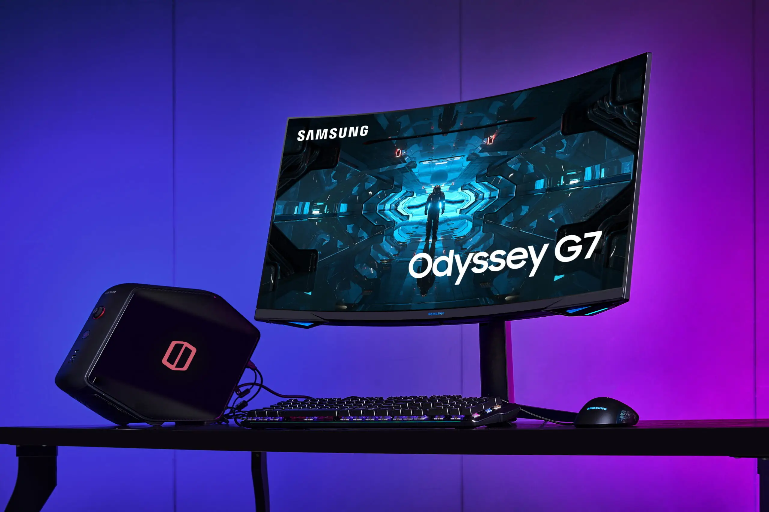 Samsung Odyssey G7 37" Review: Immersive but Flawed