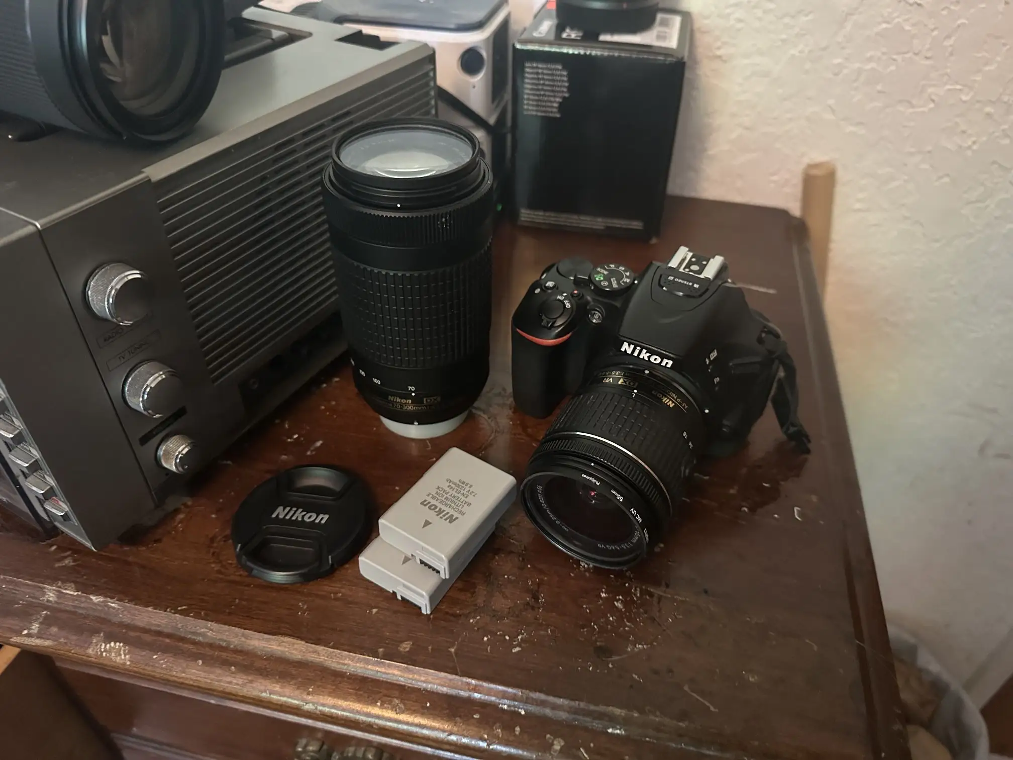 Amazon Basics Photo Studio Box Review: Strong but Flawed