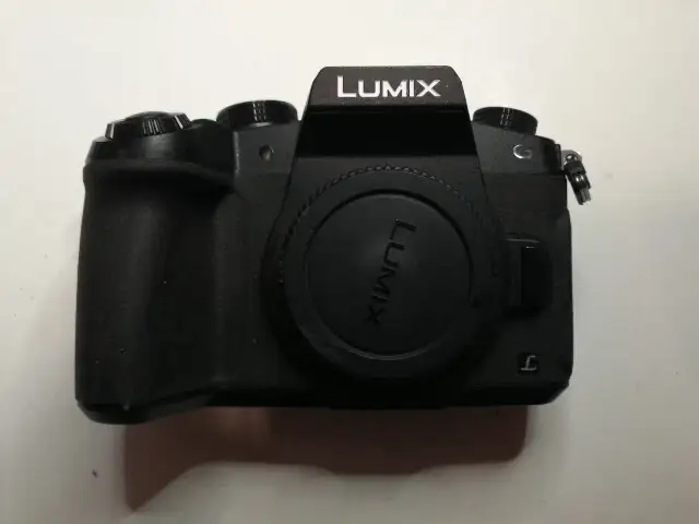 Panasonic LUMIX G85 retail bundle kit lens