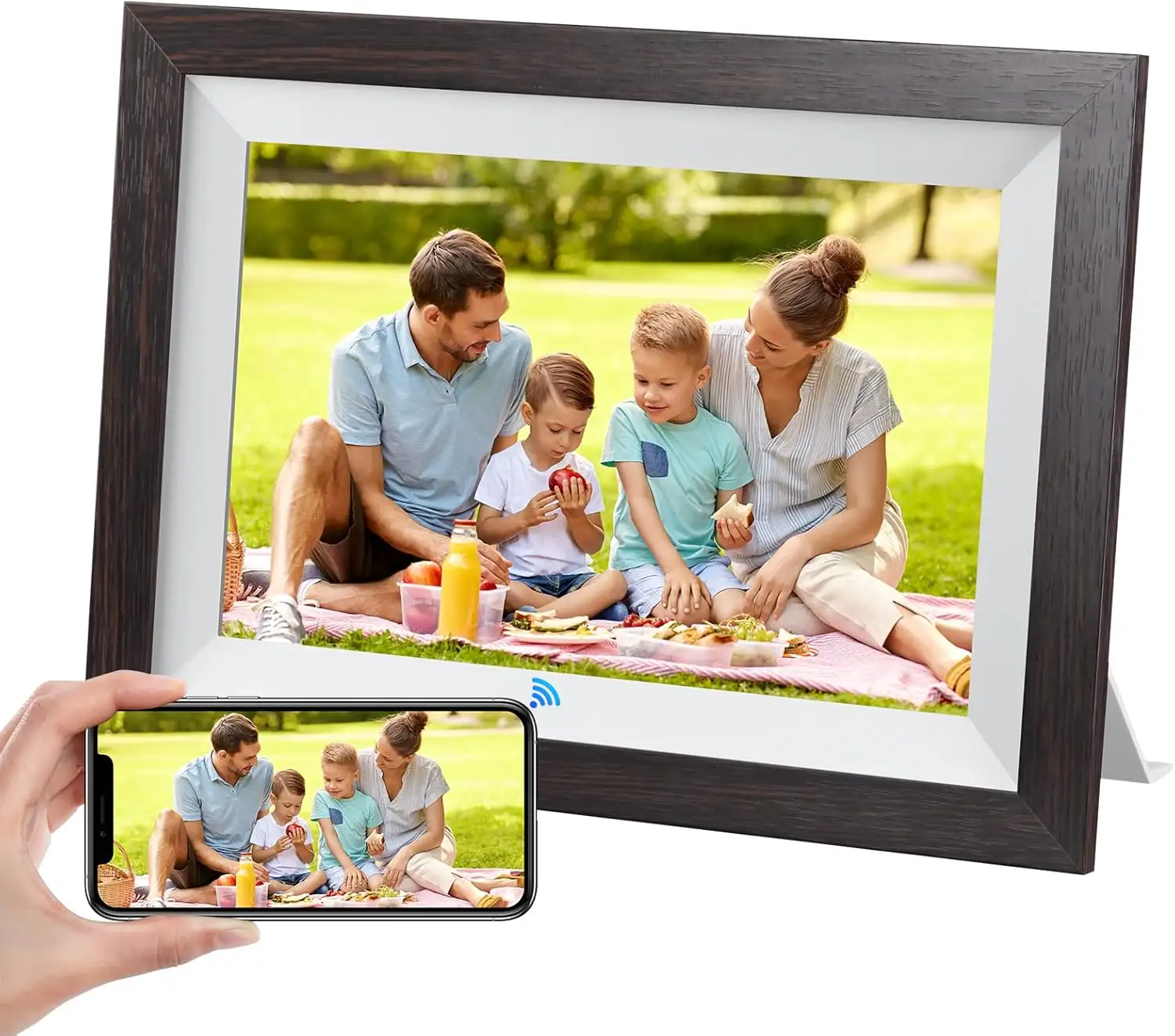 KODAK 10.1 Inch WiFi Digital Picture Frame close-up display