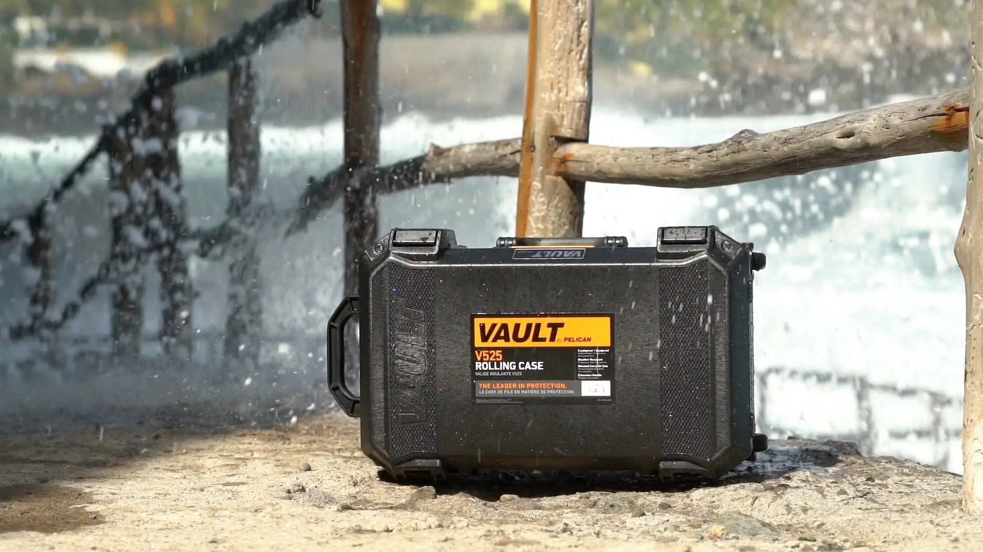 Pelican Vault V525 Review: Great Value, Not Waterproof (8.4/10)