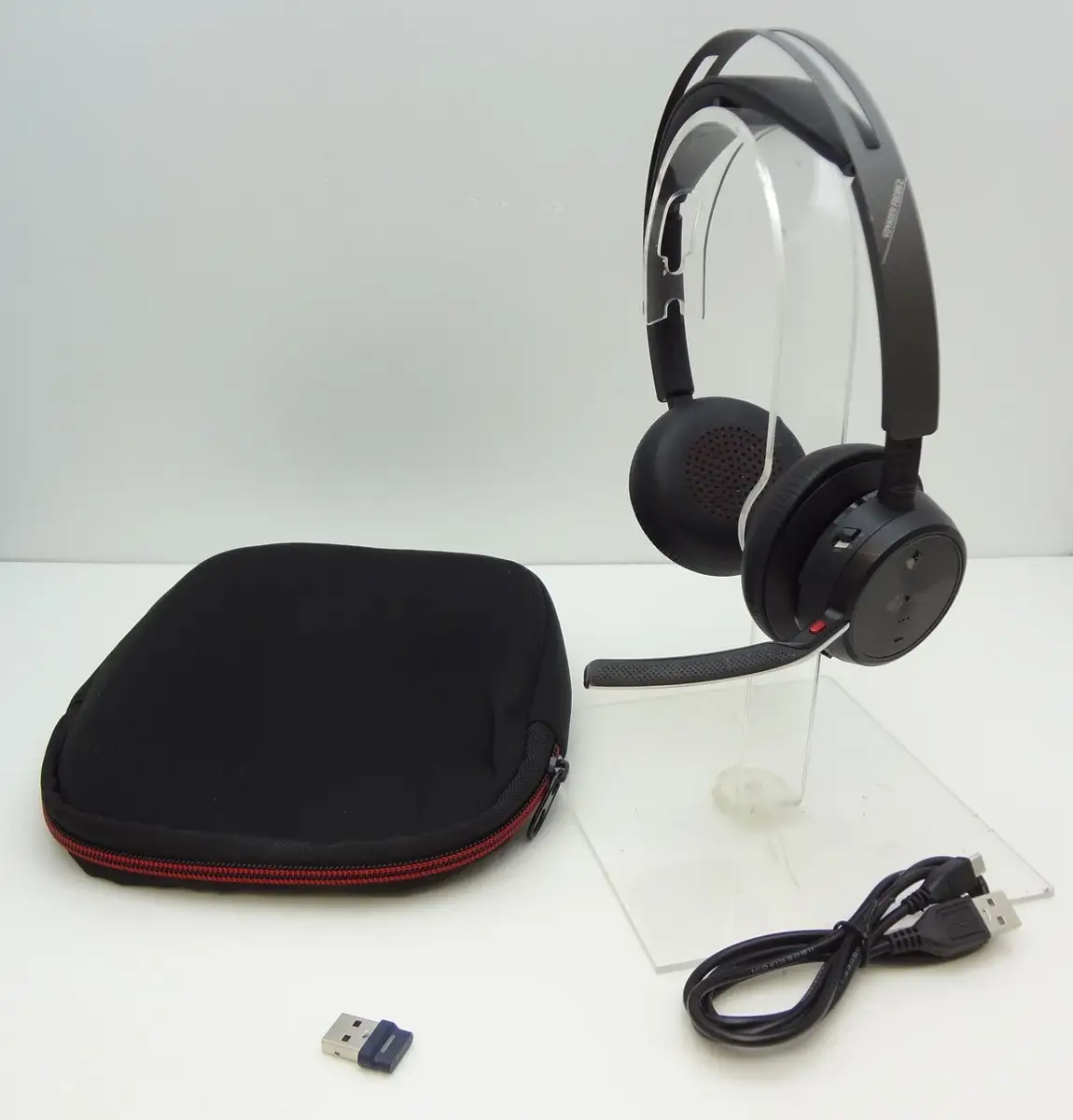 Poly Voyager Focus UC Wireless Review: Mixed Verdict
