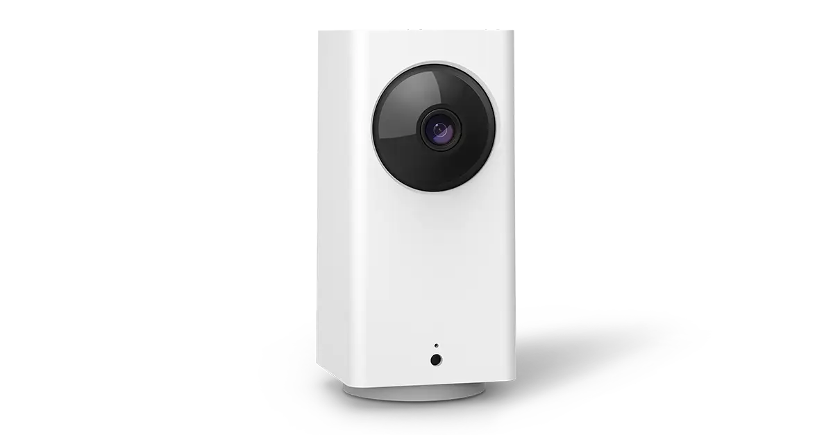 Roku Indoor Camera 360° rotating lens in living room