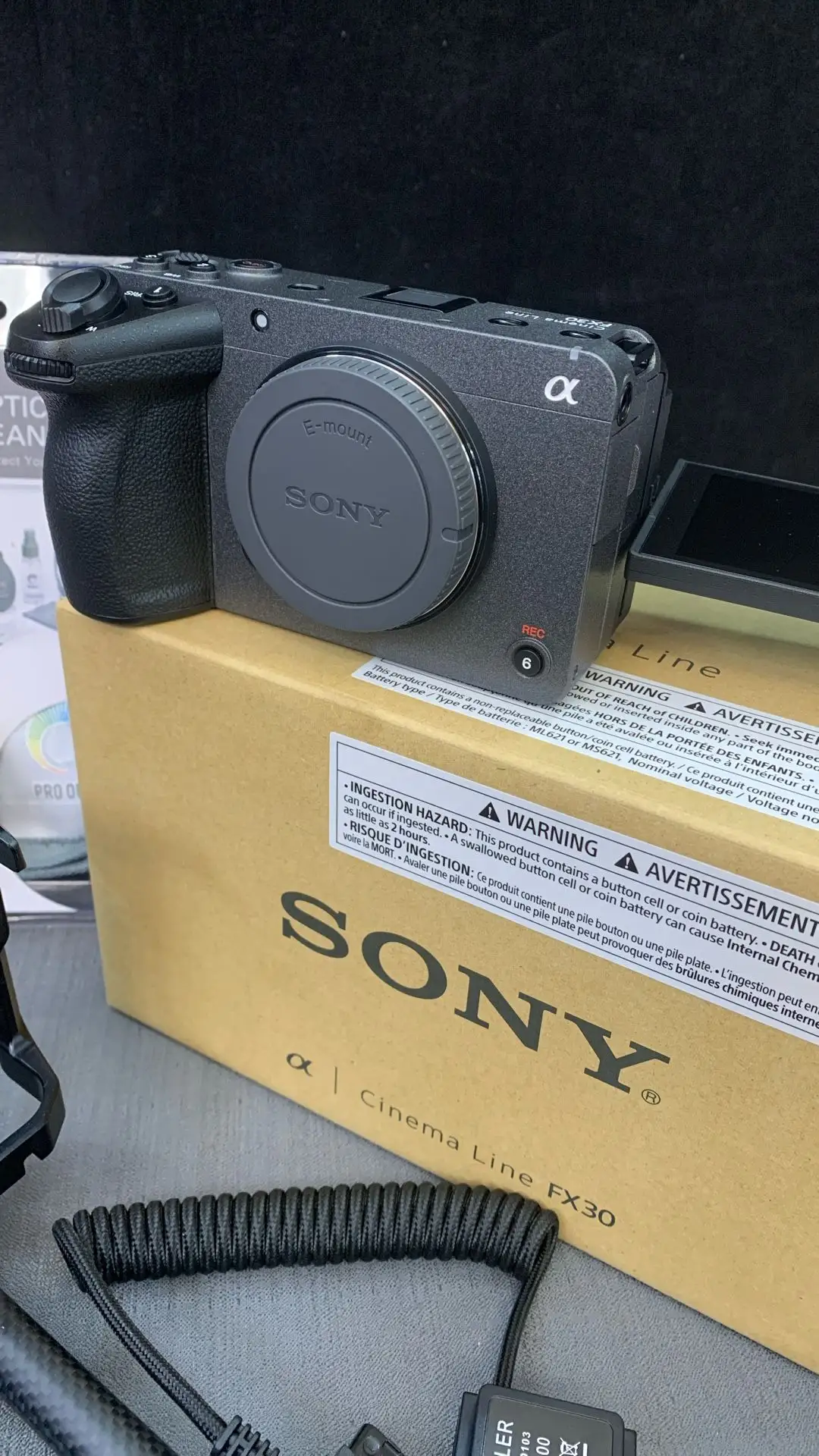 Sony W830K 32 inch TV in small living room setup