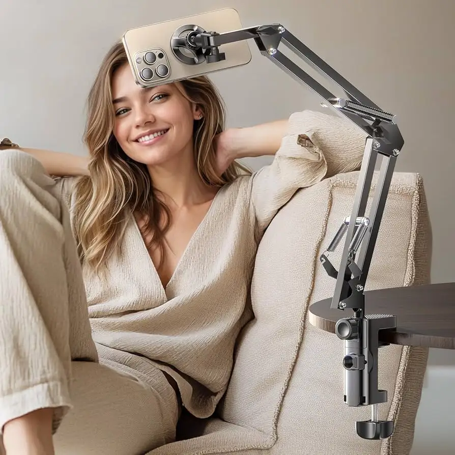 LISEN Gooseneck MagSafe phone holder clamp view