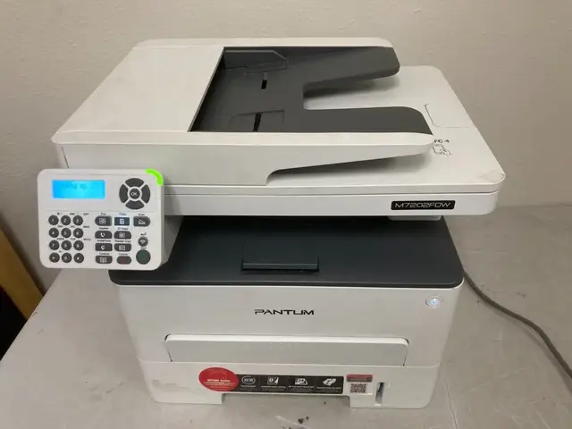 Brother HL-L2405W printer showing control panel