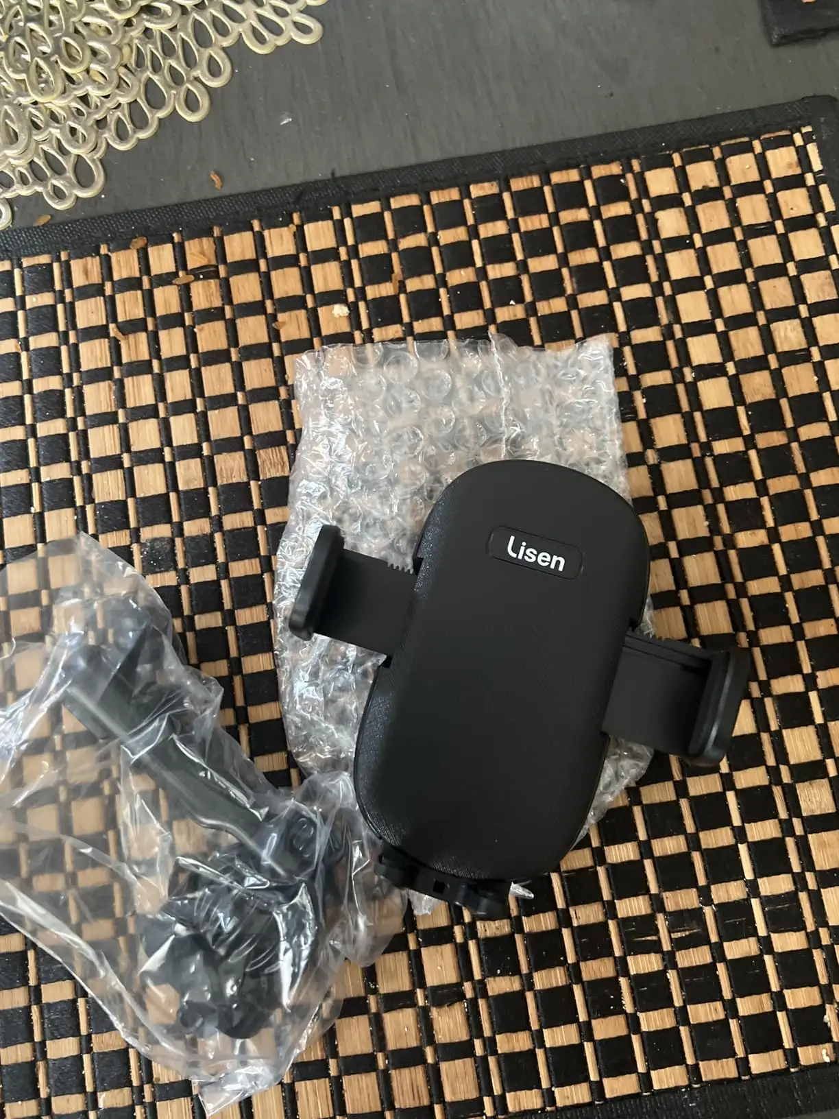 LISEN Car Mount Review: Secure Hold with Caveats