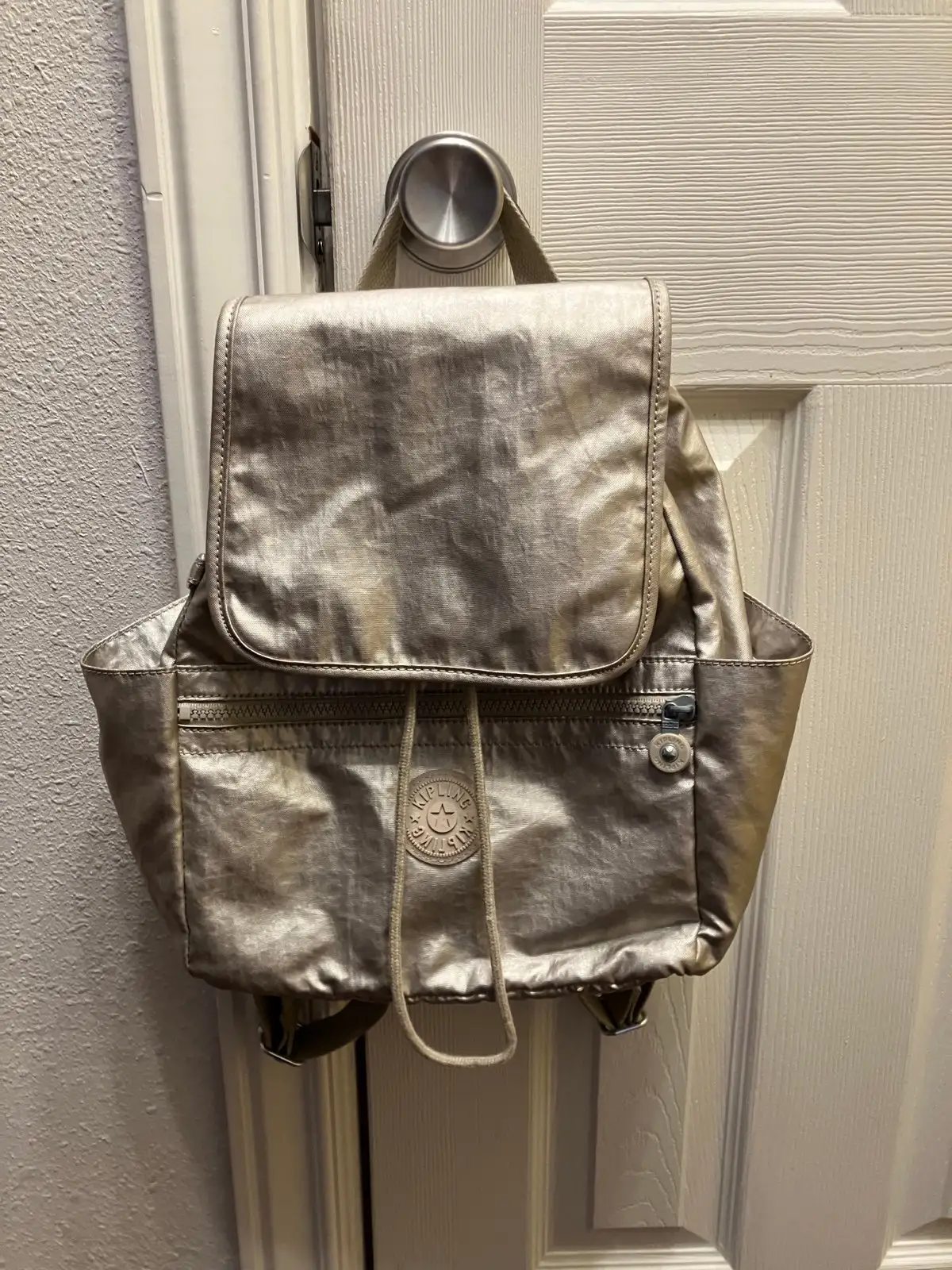 Kipling Seoul Small Backpack in metallic finish