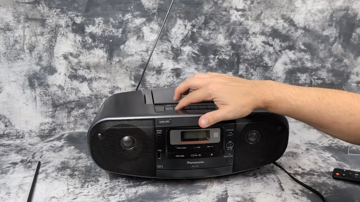 Panasonic RX-D55GC-K Boombox Review: Strong Audio, Weak Radio