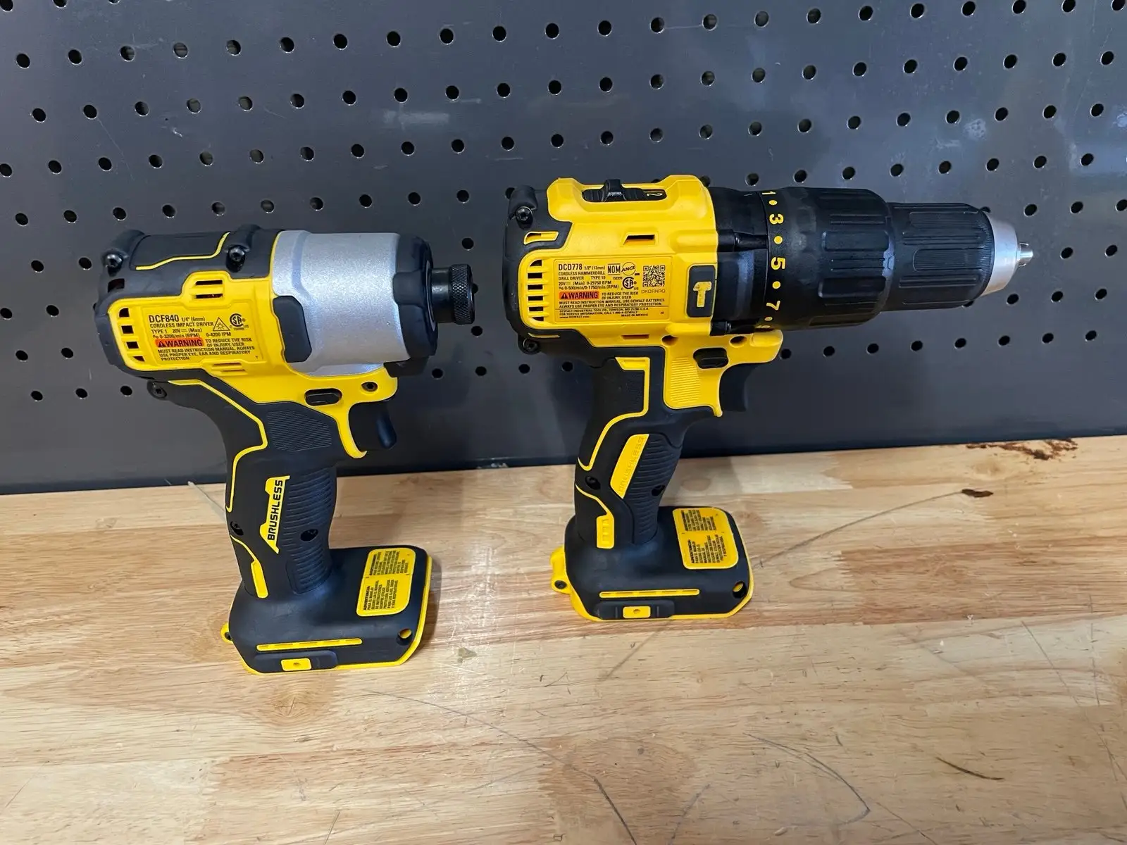 DEWALT 20V MAX drill/impact working in tight spaces