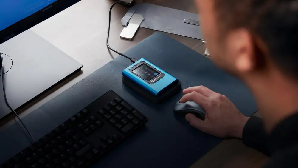SanDisk Portable SSD 2TB rugged design close-up