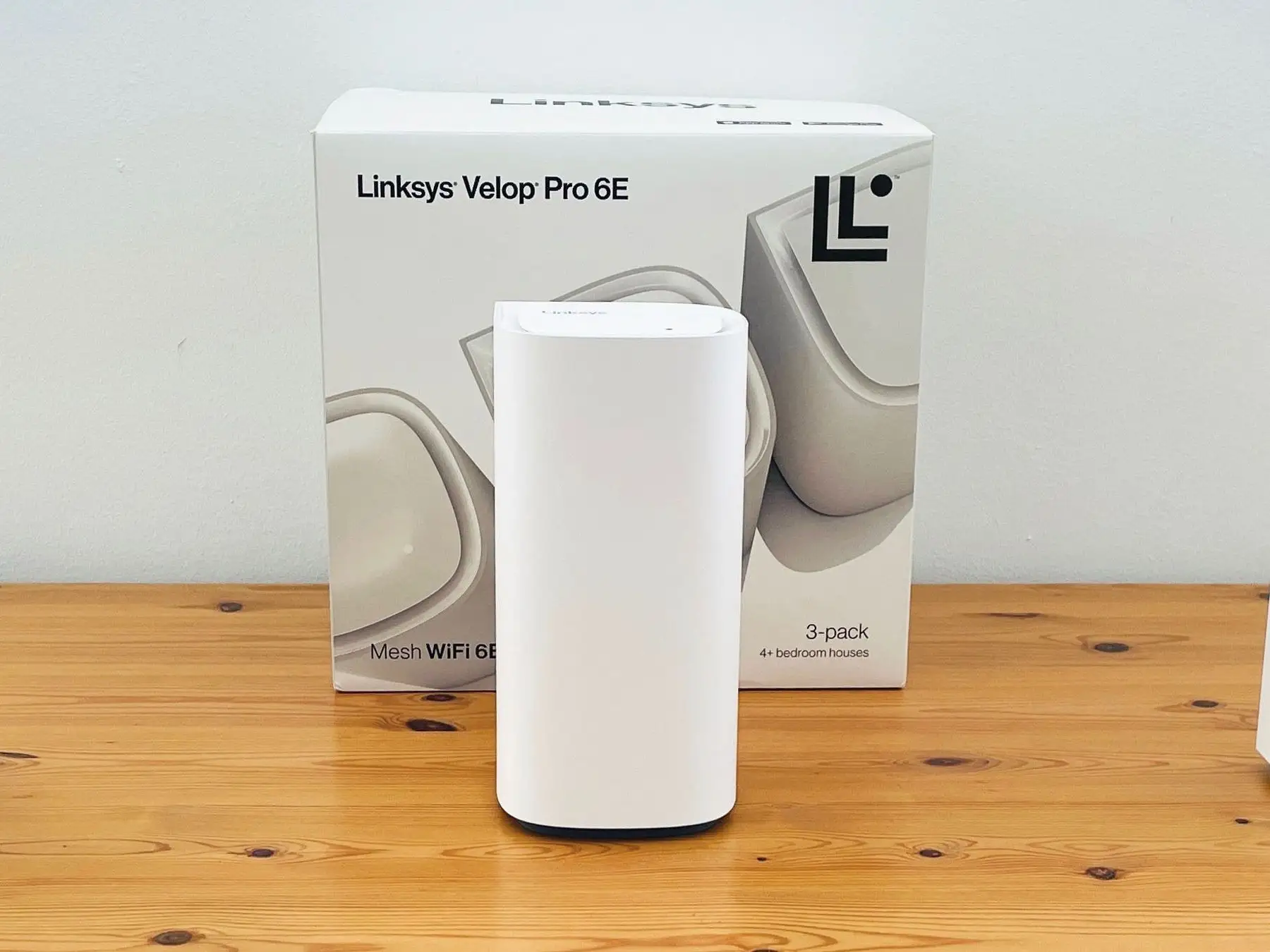 Linksys Micro Mesh WiFi 6 kit design closeup