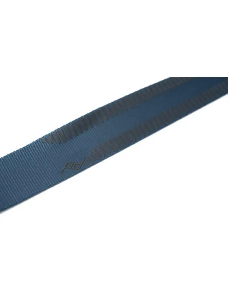 Peak Design Slide Lite Camera Strap, Black in-use carry system