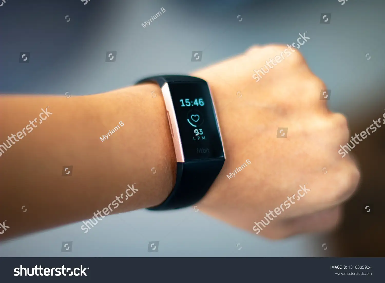 Fitbit Charge 3 Review: Stylish but Unreliable Tracker