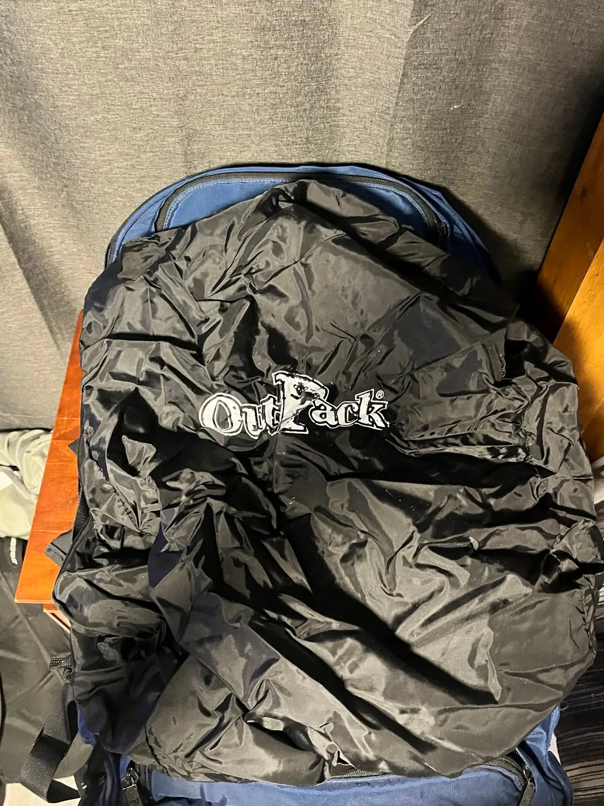 Sony PS4 1TB gold edition slim console