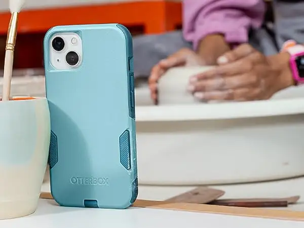 OtterBox iPhone 13 Pro Commuter Review: Strong but Mixed