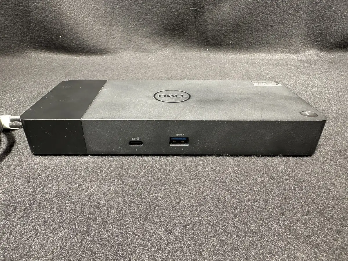 Dell WD19 Dock Review: Powerful but Compatibility Risk
