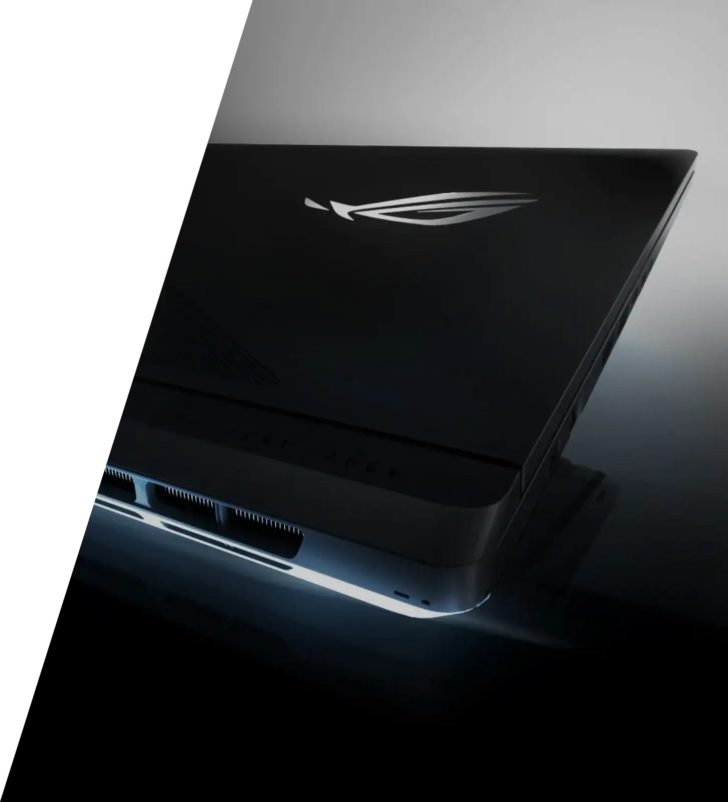 ASUS ROG Strix Scar 18 (2025) Review: Plugged-In Beast