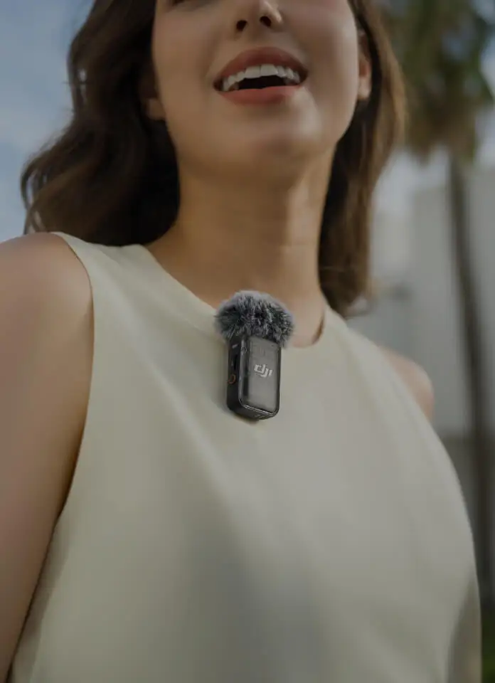 DJI Mic Mini charging case with accessories