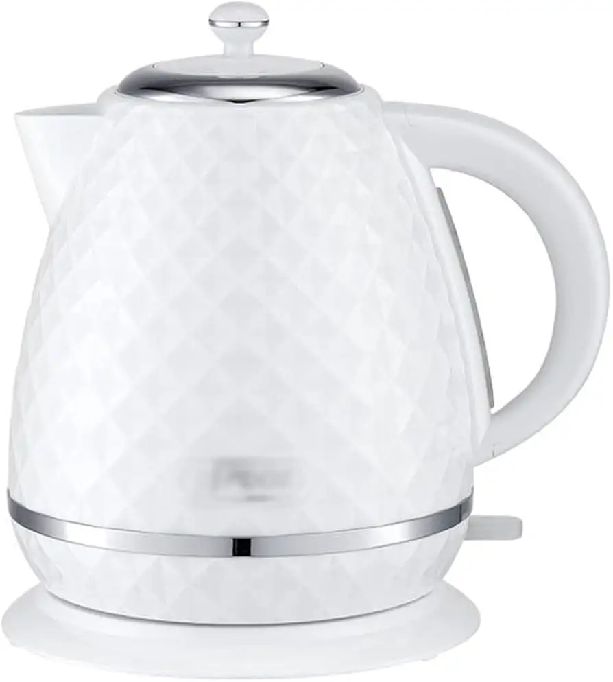 Amazon Basics Electric Kettle Review: Fast & Affordable Pick