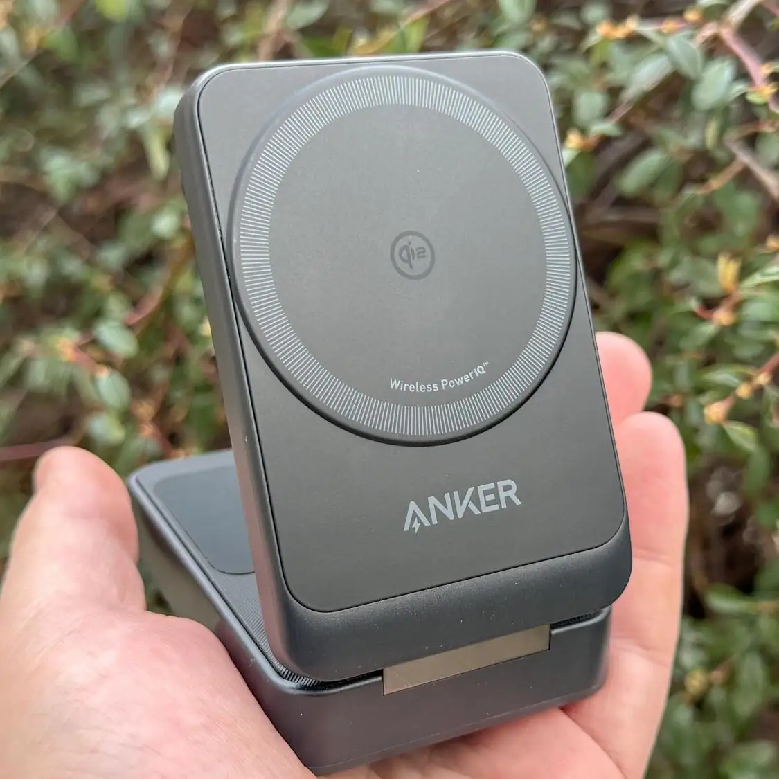 Anker MagGo Car Charger Review: Strong Grip, Mixed Durability