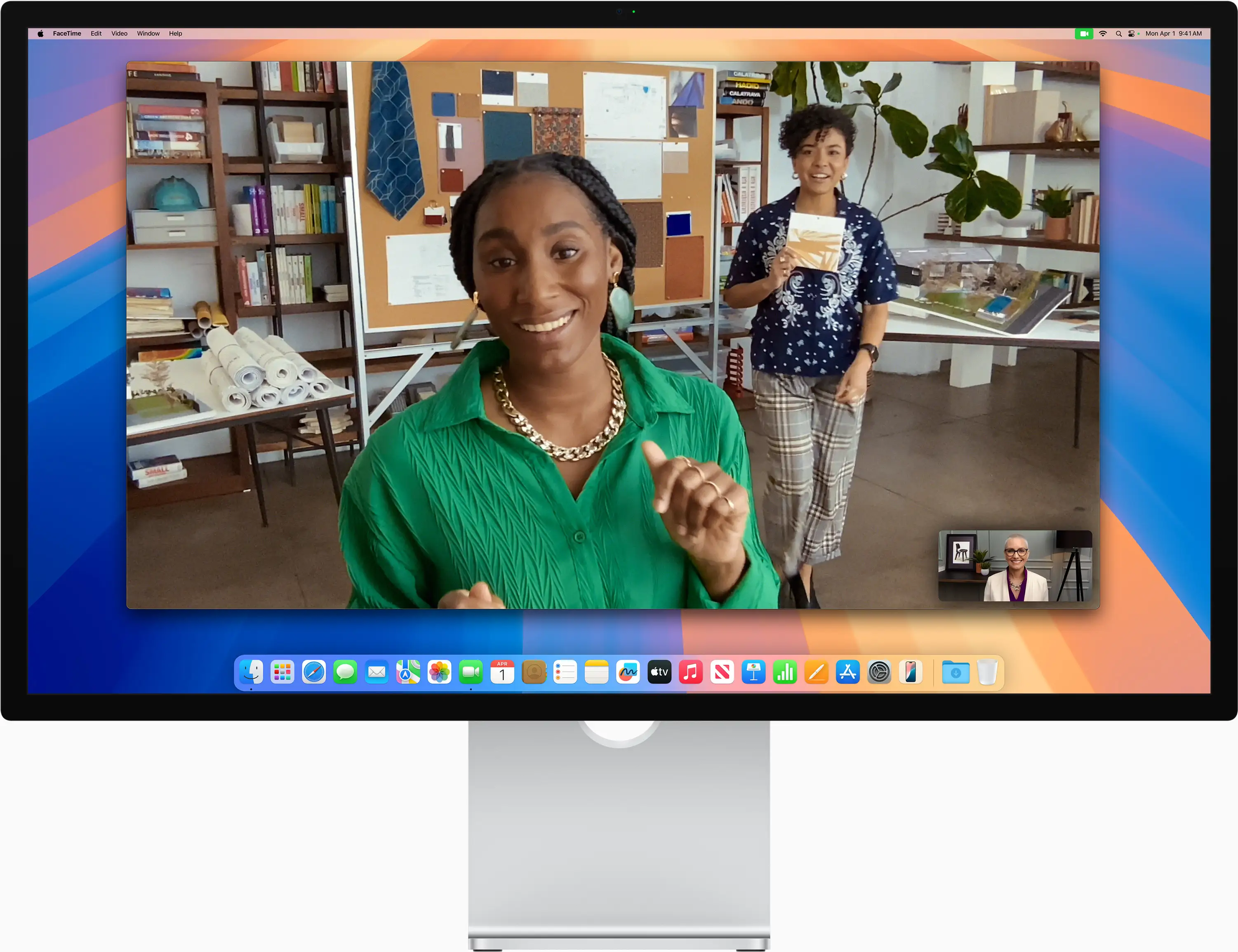 Apple Studio Display Review: Strong Build, Mixed Glass