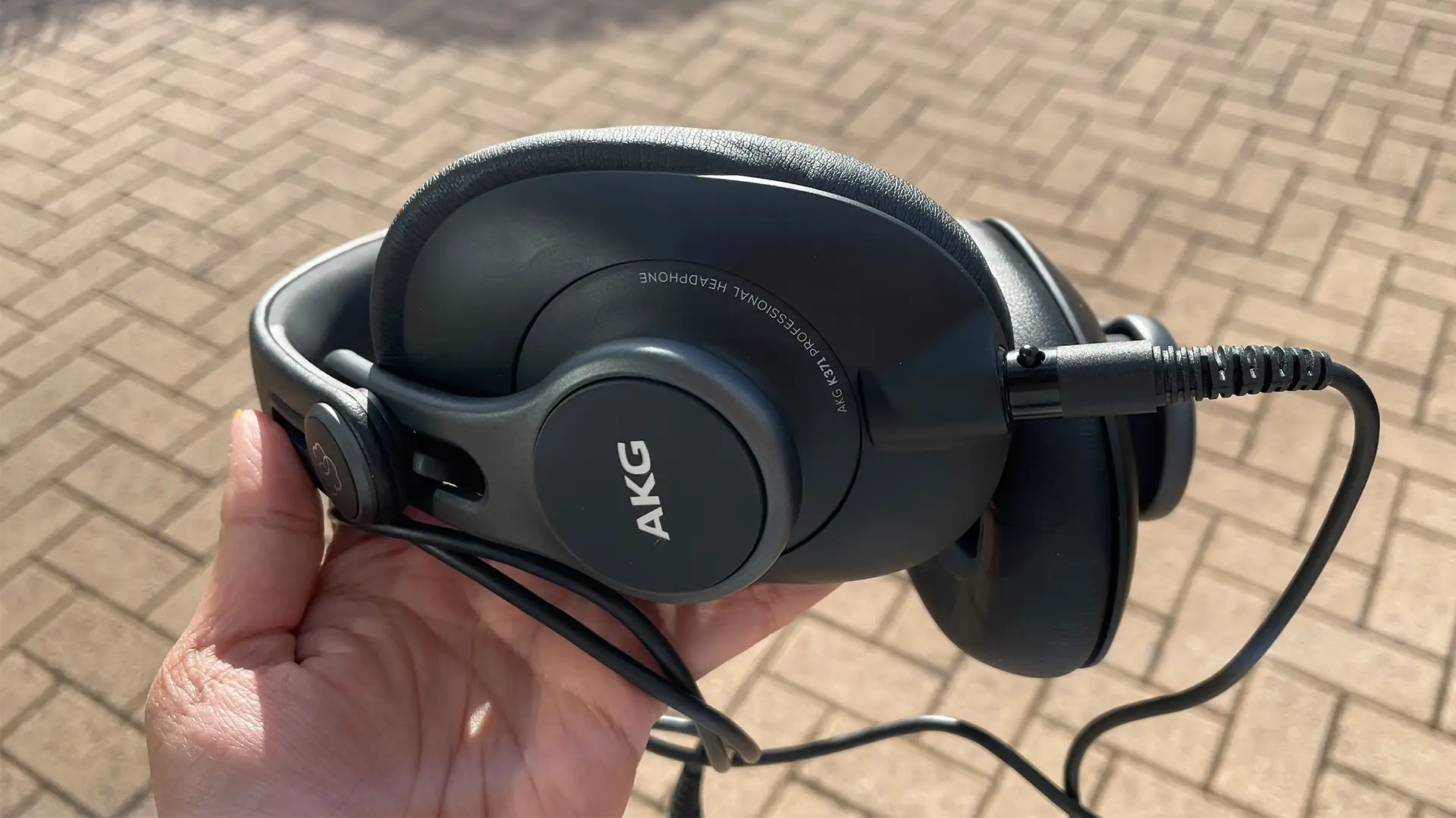 AKG K371 Review: Balanced Sound with Durability Caveats