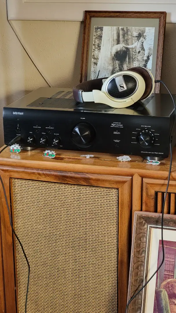 Sennheiser HD 599 Review: Comfort King with Caveats